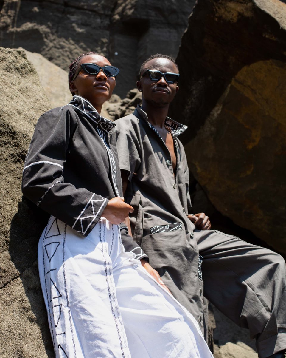 maishabynisria's tweet photo. Introducing the Afar Set from our latest collection Afropia.✨

Crafted with sustainability in mind, this look is inspired by the bold and timeless beauty of African heritage and tradition while treading lightly on the planet. https://t.co/oVOoTX1Js7