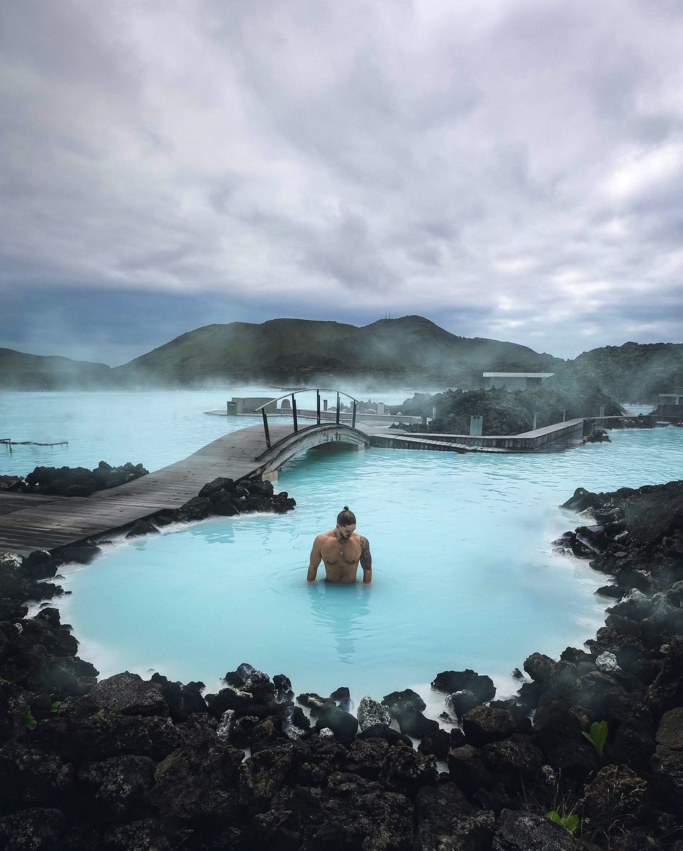 icelandnorthern's tweet photo. Blue Lagoon in Iceland 🇮🇸😍

📸️@_adamdesjardins

#travel #Iceland #travelphotography #TravelInspiration #LuxuryTravel #northernlights #besttimetoseenorthernlights #LuxuryTravel #traveler #nature #NatureBeauty #NaturePhotograhpy #bluelagoon #naturebath https://t.co/7uGPnwVYsA