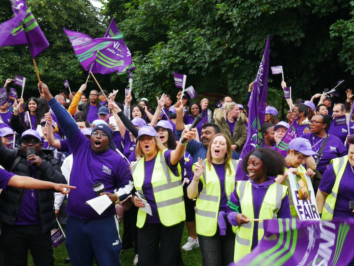 Think you could be one of these legends? 👇 Do you have what it takes to represent your workmates, help win better pay and conditions, and stand up for equality? 

👀 Join our lunchtime webinar next Wednesday to find out more about becoming a steward: tinyurl.com/ywnvk3dh