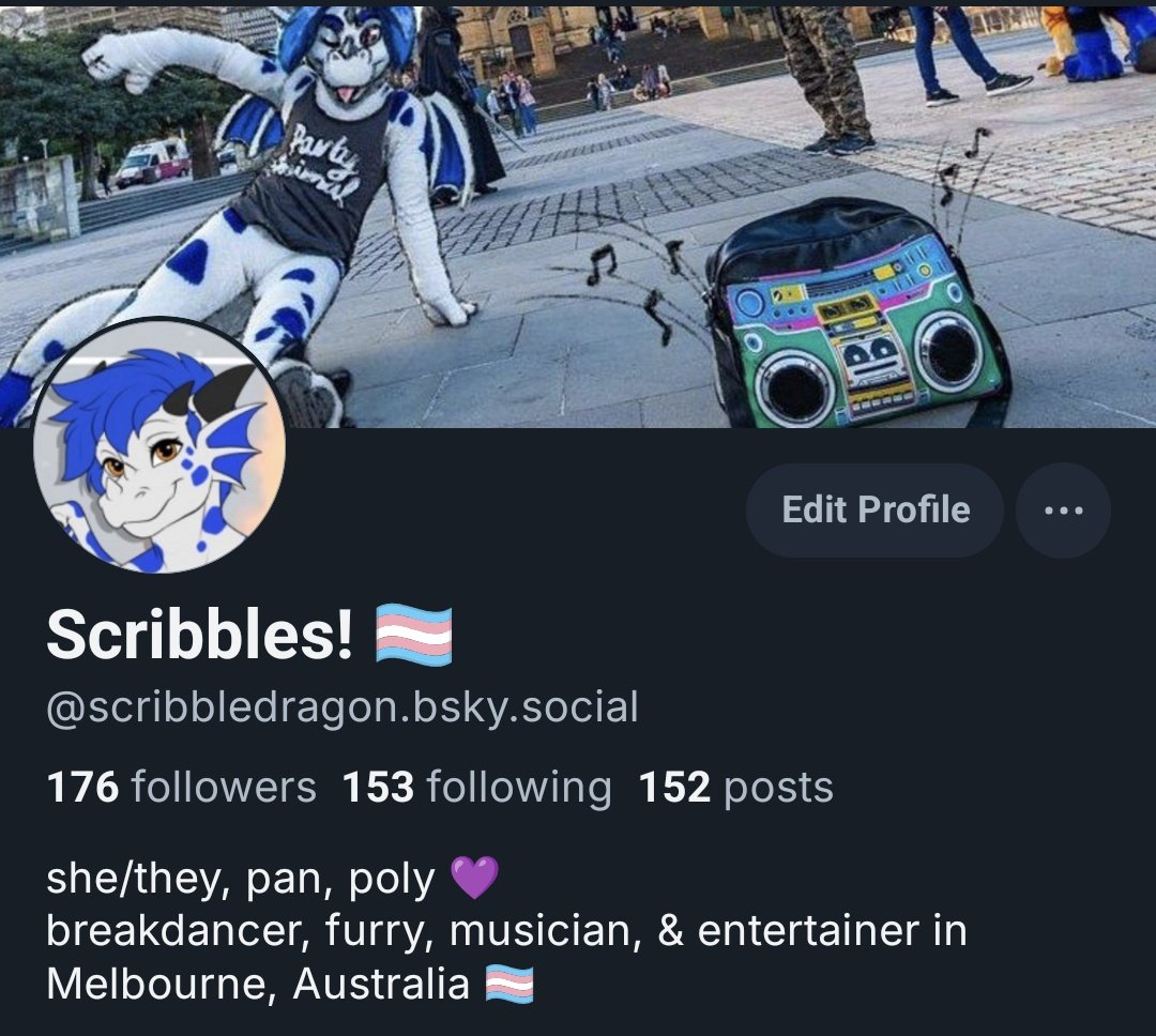 LilScribs! tweet media