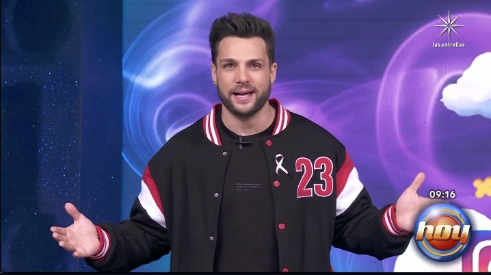 W0nk4_123's tweet photo. Amando a mí reguetonero matutino, lo quiero mucho al chavito del programa.
NICOLA EN HOY https://t.co/T0l9CjwSr2