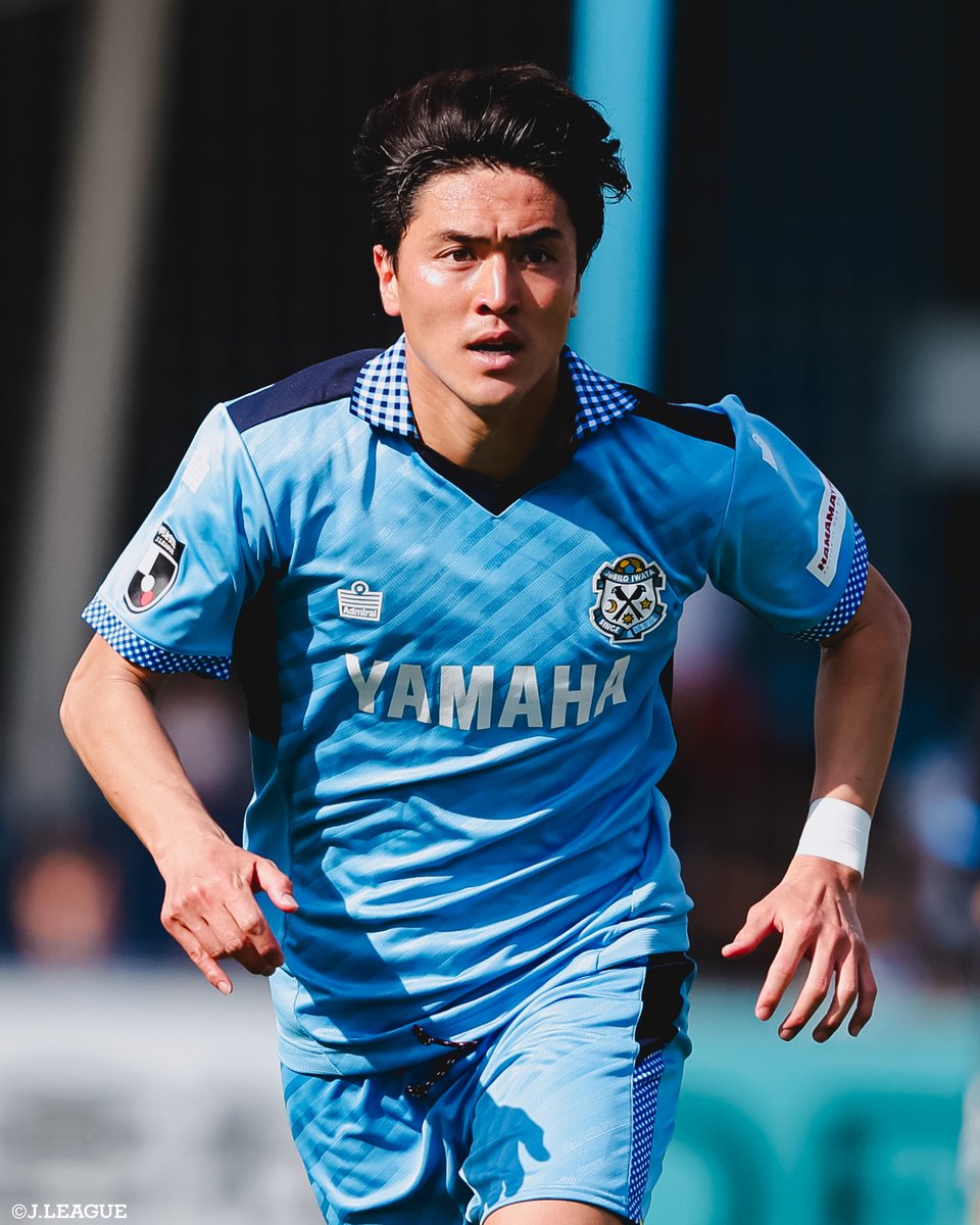 J_League's tweet photo. 🎂 HAPPY BIRTHDAY 🎂

本日10月18日は
ジュビロ磐田
伊藤槙人 選手の32歳の誕生日です👏

伊藤選手、
おめでとうございます🎊

@555Get
@Jubiloiwata_YFC https://t.co/WxZbW6tWza