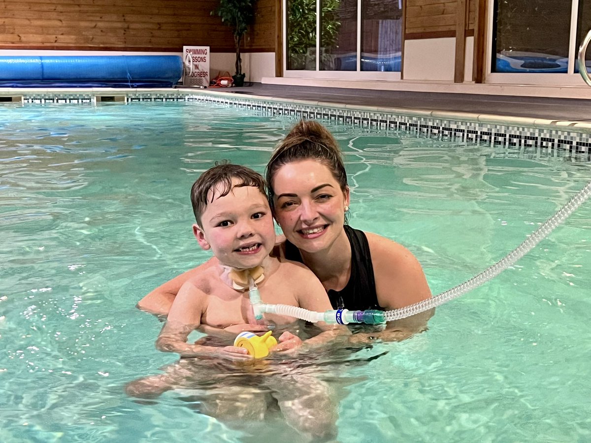 beckibowden_'s tweet photo. Henry has multiple medical conditions and needs a ventilator 24 hours a day to breathe. But he’s become a confident swimmer and is astounding experts 🏊🏻‍♂️ See more on @looknorthBBC at 6:30pm ❤️ https://t.co/ID8nMChVTv