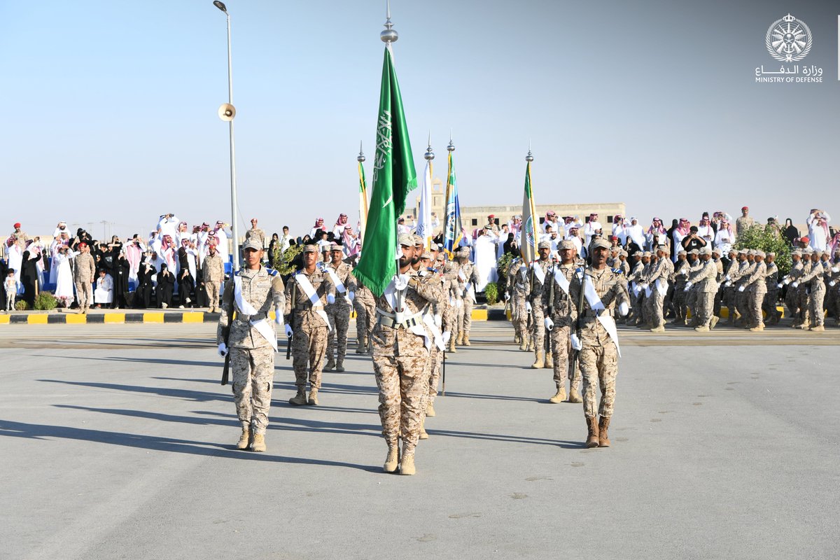 modgovksa's tweet photo. معهد الأسلحة والمدخرات، يحتفي بتخريج دورة الفرد الأساسي رقم (7)، وعدد من دوراته التخصصية للعام التدريبي 1446هـ، بحضور مدير عام الإدارة العامة للأسلحة والمدخرات اللواء الركن فضاء البقمي.

#وزارة_الدفاع https://t.co/6Nda7qkVOC