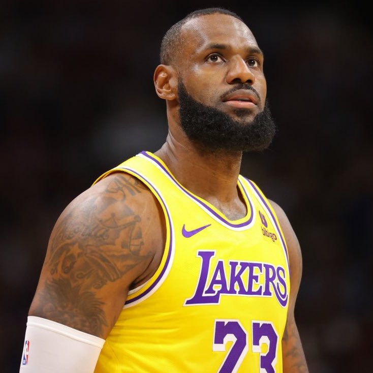 LakeShowYo's tweet photo. ESPN ranks LeBron #7 in the NBA 👀 

Too low, too high, or did they get it right? https://t.co/vFM3Z622N2