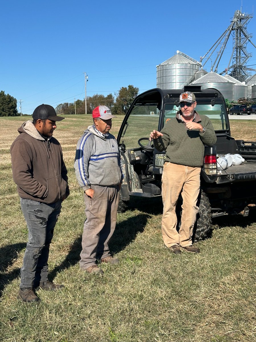 LeadMT's tweet photo. Keep rolling on through beautiful Robertson County!  Next stop was at the Jepson Family Farm for a tour.
#RobCoSession
#thisisfarming https://t.co/BGC6xxy5QP