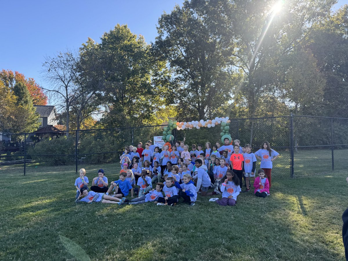 What a great Pumpkin Run!! Thank you to our amazing PTO and everyone who organized this event and fundraiser! 🎃