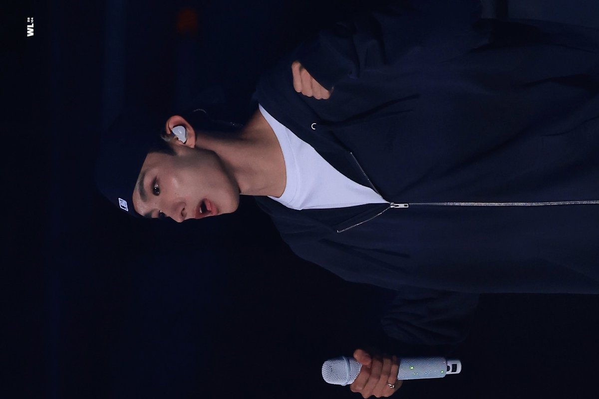 W1004218's tweet photo. 241013

#DK #도겸 #ドギョム #李硕珉 
#SEVENTEEN #세븐틴 https://t.co/0k6c3ZSH33