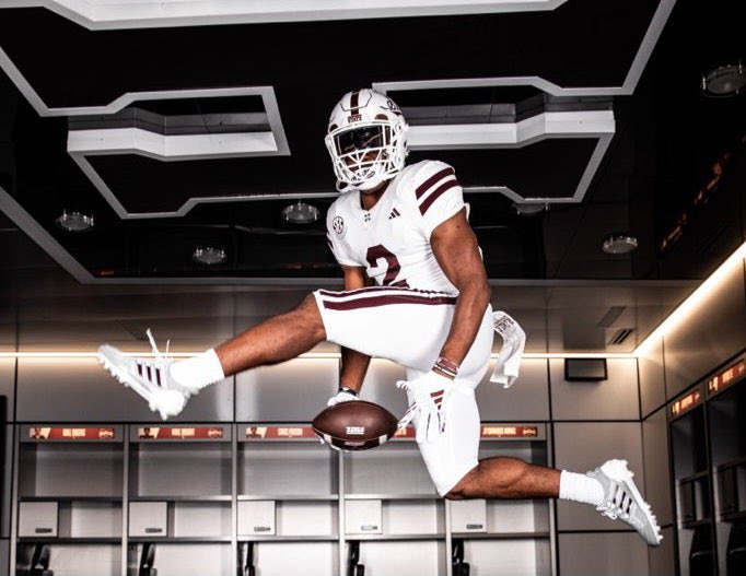 TruMaroonNation's tweet photo. Mississippi State EDGE commit Tyshun Willis SOARED 160 spots in the updated 247Sports rankings 📈😳

Willis now ranks No. 78 overall nationally and the top-rated prospect in State’s 2025 class. He lands at No. 8 at his position and No. 4 in Mississippi 🔥 https://t.co/gOMV1aaLH9