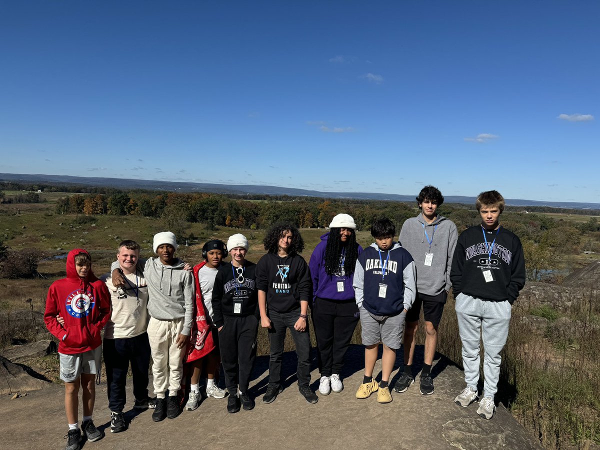 HMSBus2_DC2024's tweet photo. Little Round Top where the confederate soldiers failed to make it up the hill due to heavy Union artillery https://t.co/fZfQo18b5S