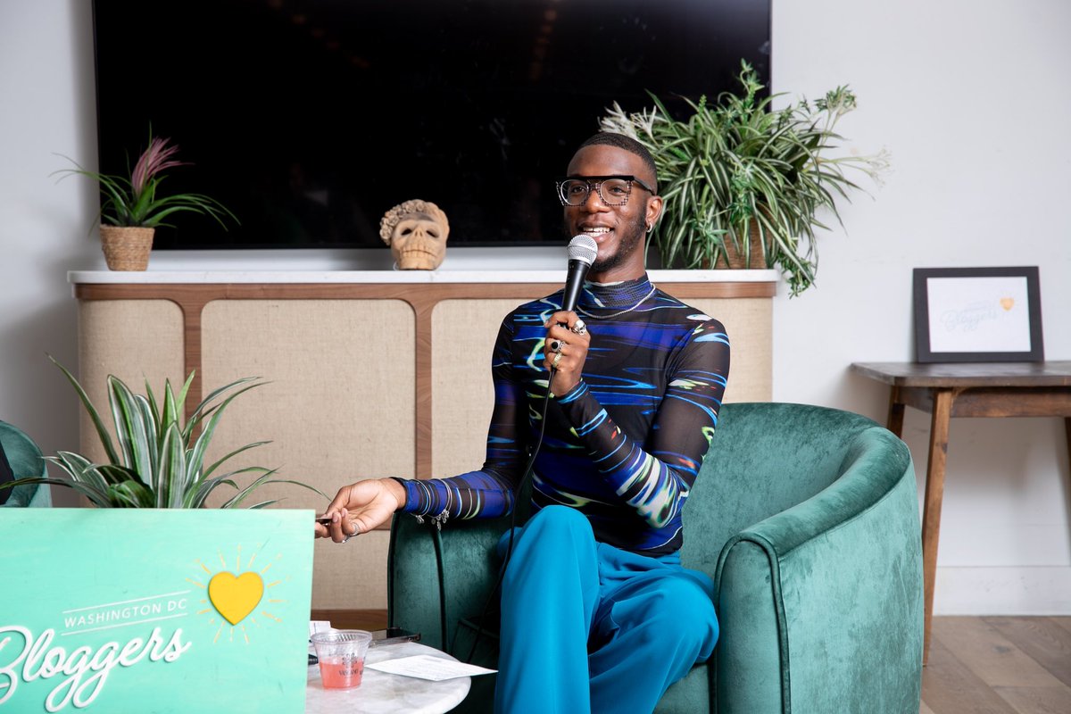 Cocktails & Culture Podcast 🍸🎙️ tweet media