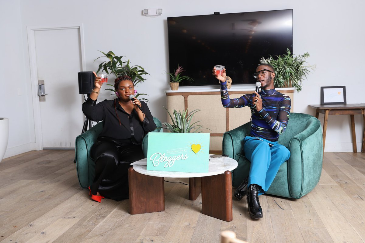 Cocktails & Culture Podcast 🍸🎙️ tweet media