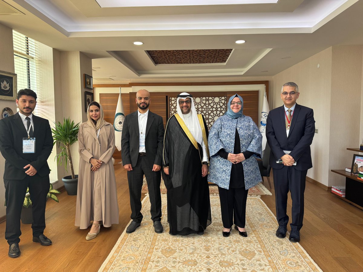 sesric's tweet photo. H.E. Zehra Zümrüt SELÇUK had a bilateral meeting with Dr. Fahad ALDOSSARI, President of the General Authority for Statistics of Saudi Arabia (@Stats_Saudi), on the sidelines of the #OICStatCom13.

During the meeting, they explored opportunities for enhanced cooperation in statistical capacity-building and data sharing. They also exchanged ideas on the upcoming edition of the World Data Forum to be hosted in Riyadh in 2026.
