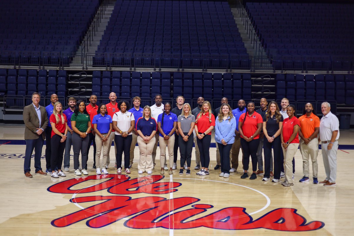 Highlights from the first in-person session for the Class of 2024-25 held inside the Pavilion at the University of Mississippi. #Tomorrows25 #Mississippi