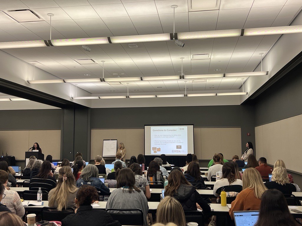 WIDA_UW's tweet photo. Jessica Lawrence, Luciana de Oliveira and Allyson Garrison lead the #WIDA2024 "Designing Elementary ELD Curriculum Using a Functional Approach." https://t.co/XOedhj8tua