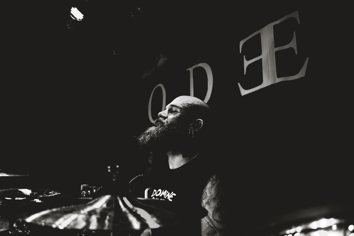 odeonsounds (@odeonsounds) on Twitter photo É com muita tristeza que informamos que o <a href="/MarvinTabosa/">MARVIN TABOSA</a> não faz mais parte da Odeon.
Essa não é uma despedida fácil, mas a vida acabou nos empurrando para caminhos diferentes. Desejamos a ele todo o sucesso nas novas empreitadas, tanto musicais quanto pessoais.
Obrigado 🖤 É com muita tristeza que informamos que o <a href="/MarvinTabosa/">MARVIN TABOSA</a> não faz mais parte da Odeon.
Essa não é uma despedida fácil, mas a vida acabou nos empurrando para caminhos diferentes. Desejamos a ele todo o sucesso nas novas empreitadas, tanto musicais quanto pessoais.
Obrigado 🖤