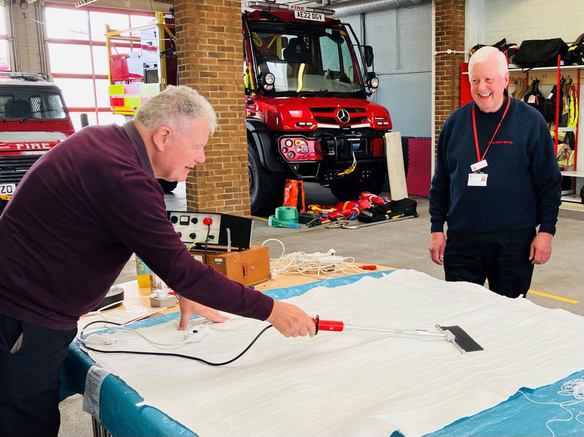 EastSussexFRS's tweet image. 📢We have some dates remaining for electric blanket testing in #Bexhill, #Eastbourne, #Hailsham, #Polegate, #Hove and #Roedean! 

For more details head to 👉 esfrs.org/electric-blank…

#electricblankettesting #homesafety #staysafe