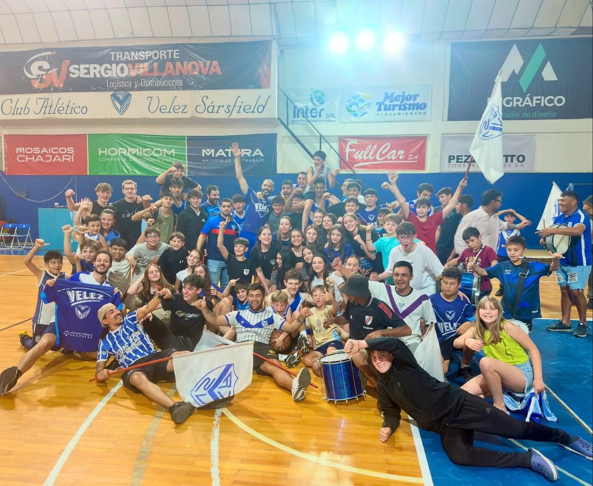 PrensaFeber's tweet photo. 🏀 Anoche se desarrollaron los segundos puntos de los playoffs de ordenamiento correspondientes a la Zonas 2 y 3 de la Liga Provincial de Mayores “40 Años” 🏆

➡️ Sportivo San Salvador y Luis Luciano de Urdinarrain avanzaron a la próxima instancia.

https://t.co/PrNgromE3Q https://t.co/TF4GayeJl7