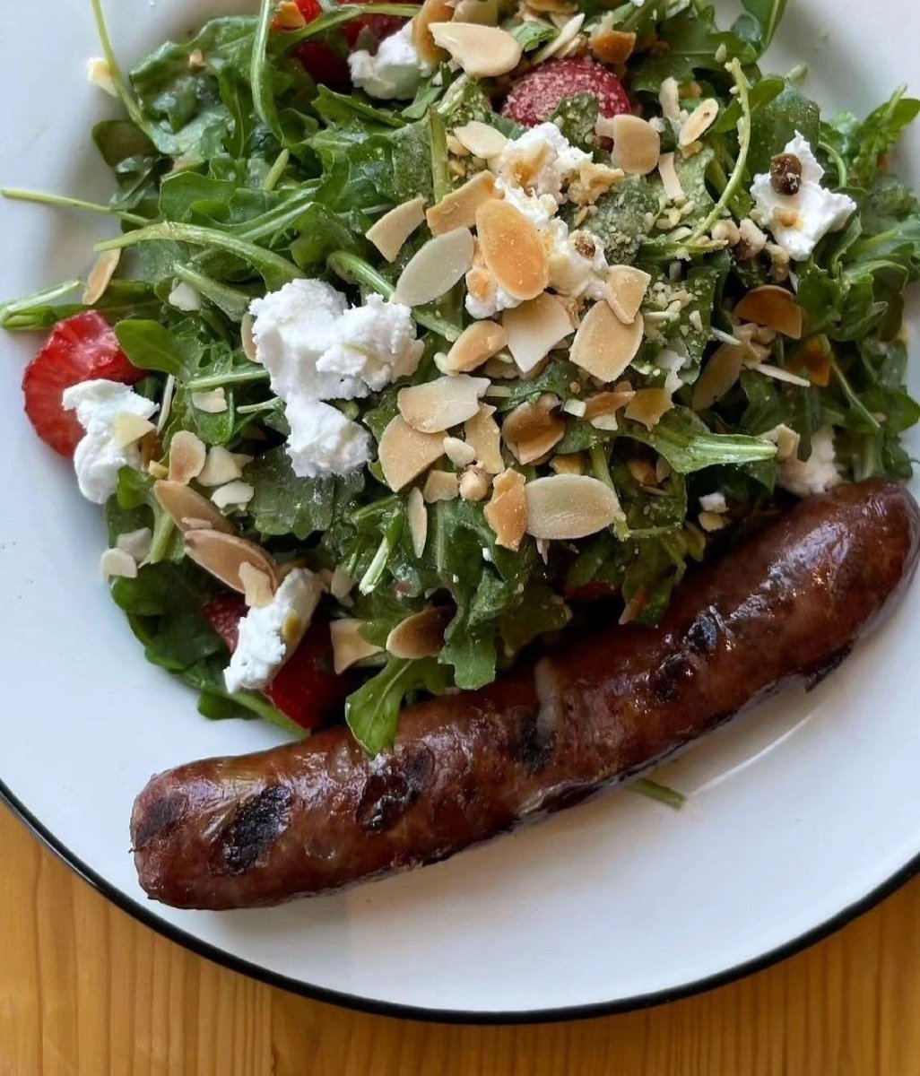 WillkommenSF's tweet photo. Now, THIS is our kind of salad!

📍2198 Market St, San Francisco, CA

#blackhammerbrewing #blackhammerbrewingcompany #blackhammerbrewco #craftbeersf #sffoodie #foodiesfeed #sfbeer #sanfrancisco #willkommen #blackhammerbrewing #soma #castro #chess https://t.co/rxTS0DuGHw