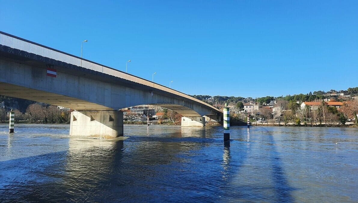 icivaucluse's tweet image. Le concert @bleuvaucluse de Lara Fabian à Confluence Spectacle à Avignon est maintenu ce jeudi soir
➡️ l.francebleu.fr/jaos