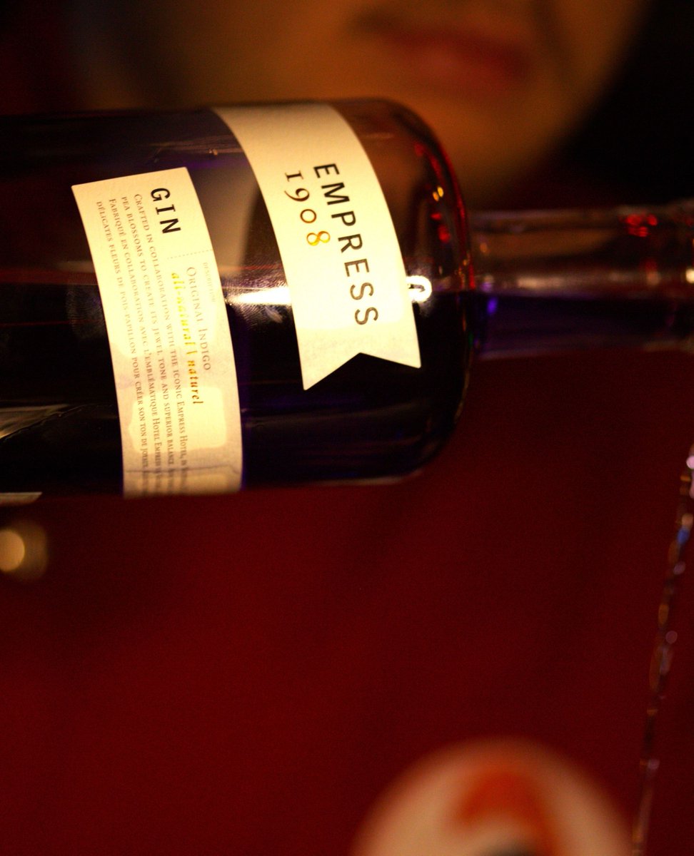 BarBootlegger's tweet image. À l’occasion de la journée mondial du Gin &amp;amp; Tonic, nous nous sommes associés à @Empress pour vous offrir un menu qui vous fera découvrir quelques variations de ce cocktail historique.