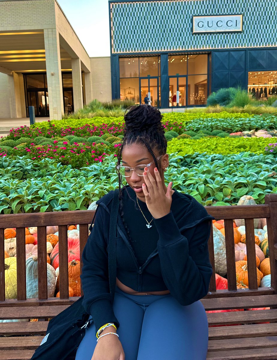 sochionubogu's tweet photo. it’s finally cold https://t.co/I9vhuSbAxB