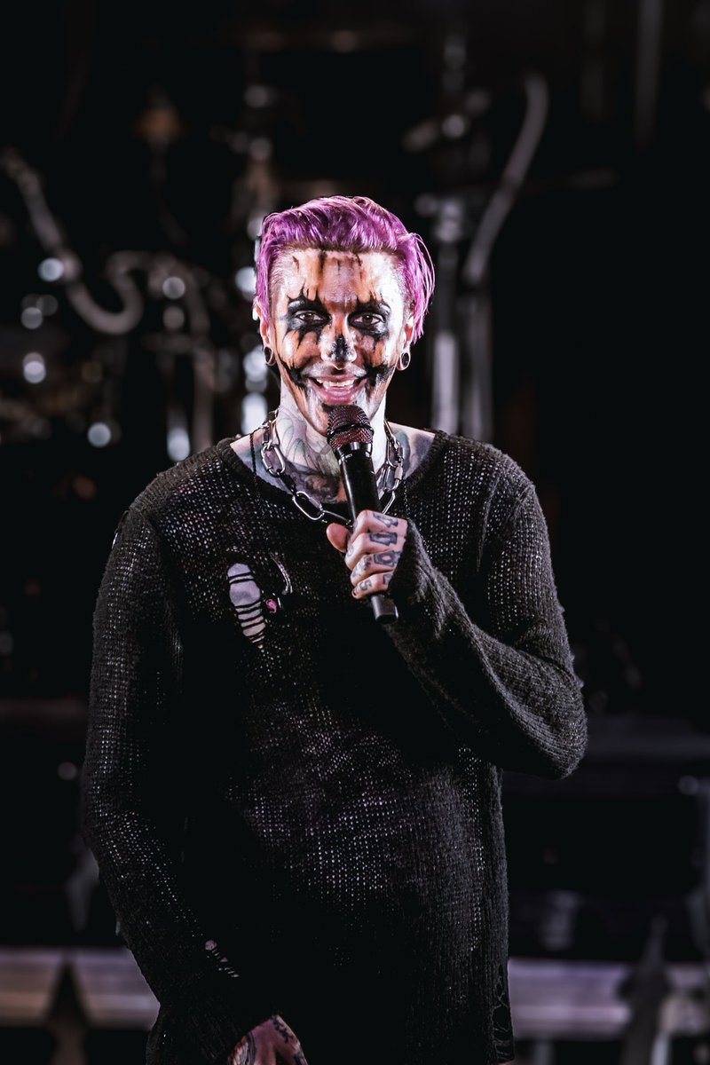 BlueDasherCraft's tweet image. Happy Birthday to our Pumpkin King @ChrisMotionless

Hope you get to spend it at your favorite place on earth!! 🎃🎃🎃