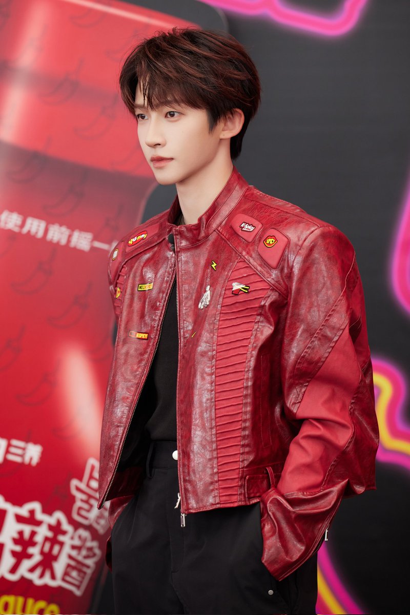Liuyu_Fanclub's tweet photo. 241017 LIU YU STUDIO Weibo Update

Unlock unlimited vitality🌶️

#Liuyu #刘宇 #劉宇 
#リュウユ #리우위 #หลิวอวี่ #LưuVũ #Samyang #LiuYuxSamyang https://t.co/rVWvC6ZLJF
