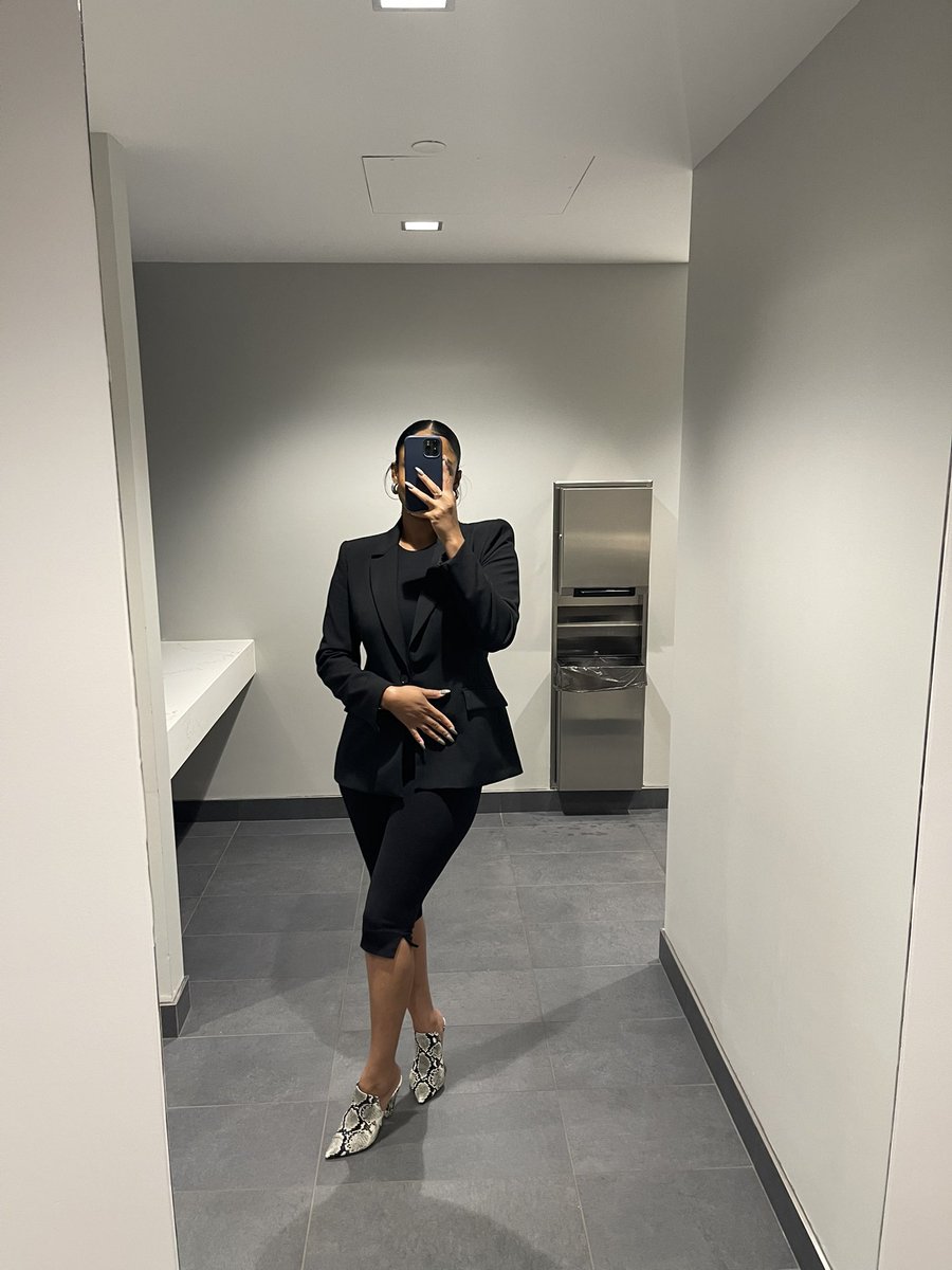 TheEllaValdez's tweet image. Werk. #girlsintech