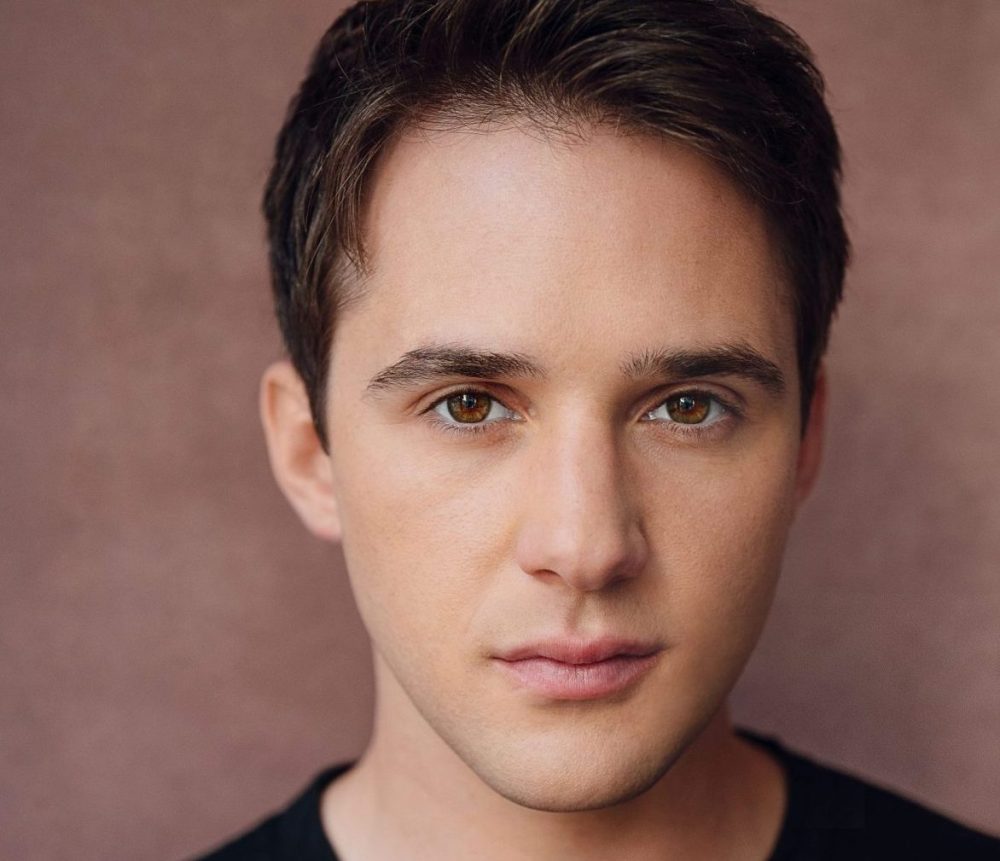 MIchael Fairman (@michaelfairman) on Twitter photo Join us tomorrow👌
Fri Oct 18 - 2PM ET/11AM PT
Details in the post👇
DAYS Casey Moss to Chat Live on the Michael Fairman Channel - bit.ly/489Nu8O <a href="/1CaseyMoss/">Casey Moss</a> #JJ <a href="/DaysPeacock/">Days of our Lives</a> #michaelfairmanchannel Join us tomorrow👌
Fri Oct 18 - 2PM ET/11AM PT
Details in the post👇
DAYS Casey Moss to Chat Live on the Michael Fairman Channel - bit.ly/489Nu8O <a href="/1CaseyMoss/">Casey Moss</a> #JJ <a href="/DaysPeacock/">Days of our Lives</a> #michaelfairmanchannel