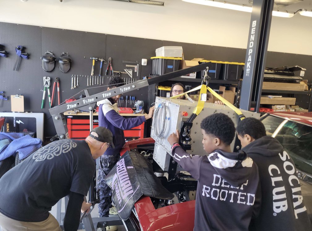 OB_Inc_KC's tweet image. Check out information about our #AutomotiveEngineering program with @MINDDRIVEorg here: minddrive.org/69chevelle/

⁉️What would you name this ‘69 Chevelle?? Let us know! ⬇️

#ElectricCar #classiccars #IgnitionLab