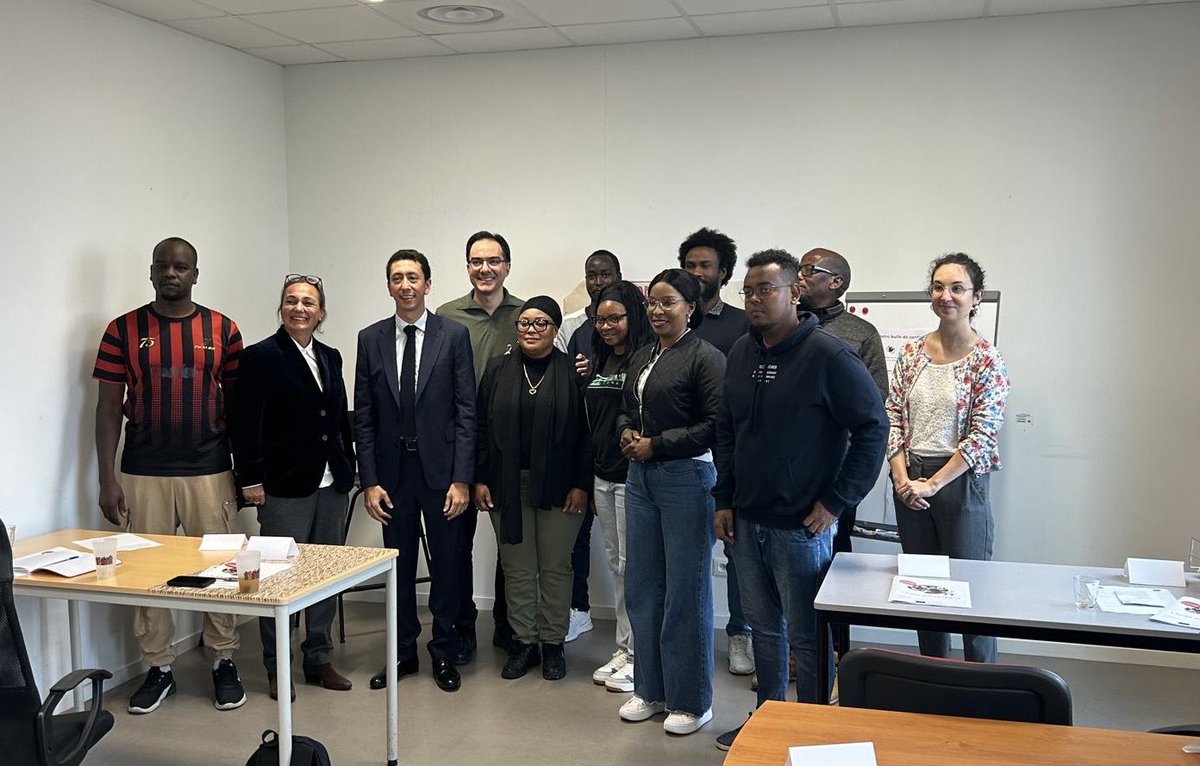 ThomasR2020's tweet photo. Aux côtés d’⁦@othmannasrou⁩ à Rennes pour la semaine de l’intégration ! Une réussite si elle est fondée sur le travail et l’appropriation de notre langue, de notre culture et de notre Histoire. https://t.co/InceTRQBlS