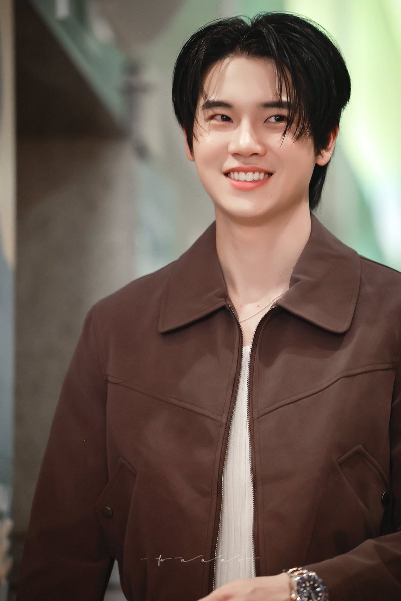 yyyyinft's tweet photo. 𝟮𝟰.𝟭𝟬.𝟭𝟳

-เมื่อไหนจะตัดผม🥹-ตัดแล้ว😉✌🏻

#JACKANDJOKERxFANDOMLIVE
EFM X JACK AND JOKER
#yinyin_anw @yinyin_anw https://t.co/BGV3BGObHJ