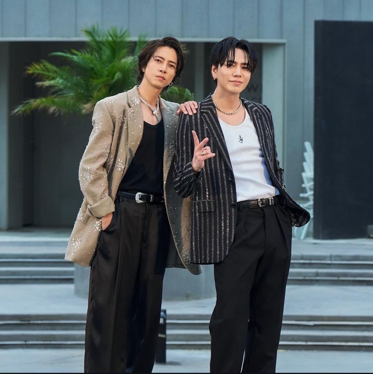 MITO_3JSB_'s tweet photo. 推し✖️推し💓
まじ最高❣️MV2人ともカッコ良すぎやろ♡
まじだいすき🫶💞
臣のベロ出してるのも最高💗
@HIROOMI_3JSB_
@Tomohisanine
#FeelGold
#QMI #山下智久
#THE_FUSION https://t.co/uvL70wxazM
