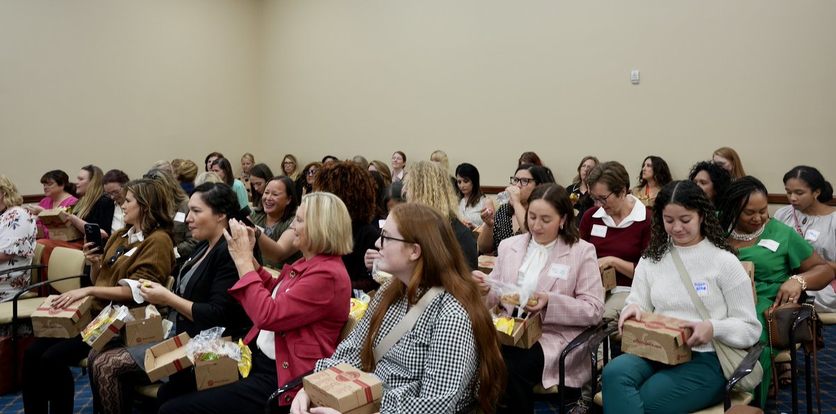 utahhousedems's tweet image. @RepLesser joined fellow women legislators at@RealWomenRunUT Day on the Hill, sharing how the late Rep. Lou Shurtliff inspired her to get involved in public service.