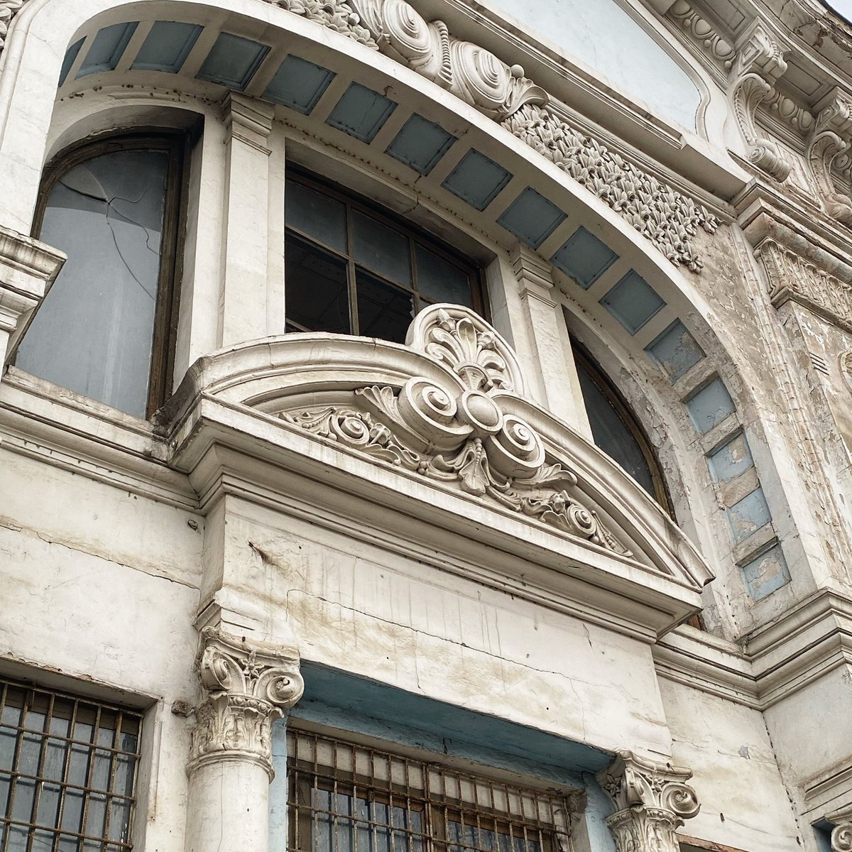 бездушная психология модерна 🔮🪄 tweet media