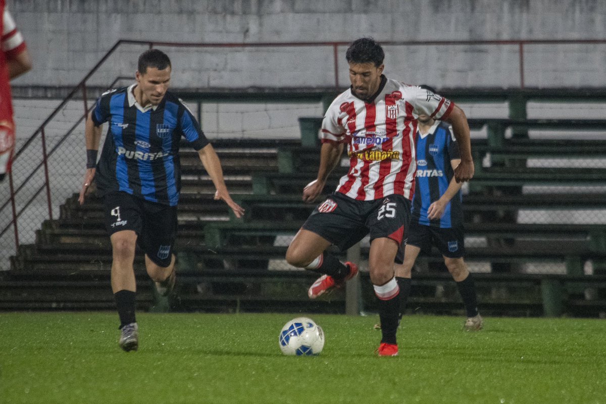 eacostala's tweet photo. @decanocanario 🔴⚽️ https://t.co/UX9ryiDI83