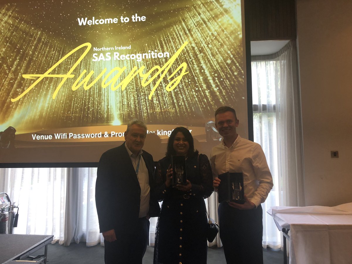 JoanneYounge's tweet photo. @Andrew_Kerr90 @setrust @theSAScollect Very proud moment for our 2 @setrust winners Dr Jeenat Khan and Dr Andrew Kerr @Andrew_Kerr90 being congratulated by Medical Director Mr Charlie Martyn #SASWeek24 @theSAScollect #SASsix SAS are leading the way. https://t.co/zYA4cxKx49