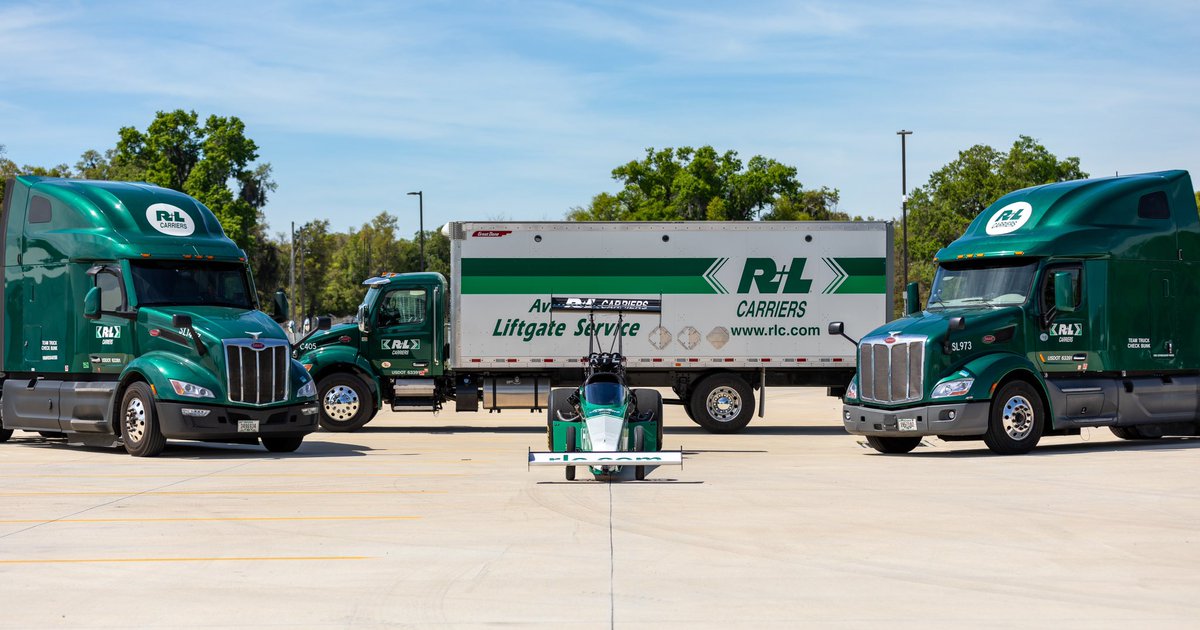 joshharttf's tweet photo. Now 𝙩𝙝𝙖𝙩’𝙨 a powerhouse lineup! 👊🚛
@RLCarriers • #RLCarriers https://t.co/KBqi0sslVb