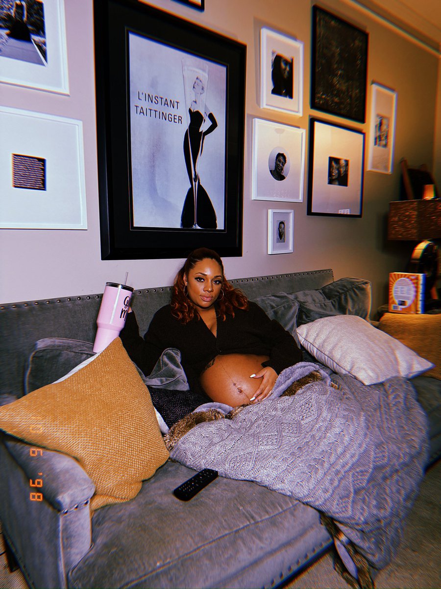 DancinBobbie's tweet photo. 👻 CHECK MY IG FOR A SURPRISE 🧡 https://t.co/z3cyxDG7rC