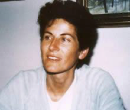 ANPIRomaPosti's tweet photo. Capo-medico del Prog. Int. Sanità e Acqua in Guinea-Bissau con la #ONG #ManiTese, #GraziellaFumagalli nel 1994 giunse in #Somalia per dirigere il Centro anti-tubercolosi della #CaritasItaliana. Il #22ottobre 1995 fu assassinata da sicari somali per ragioni ignote.Aveva 51 anni. https://t.co/cFJltuKY2m