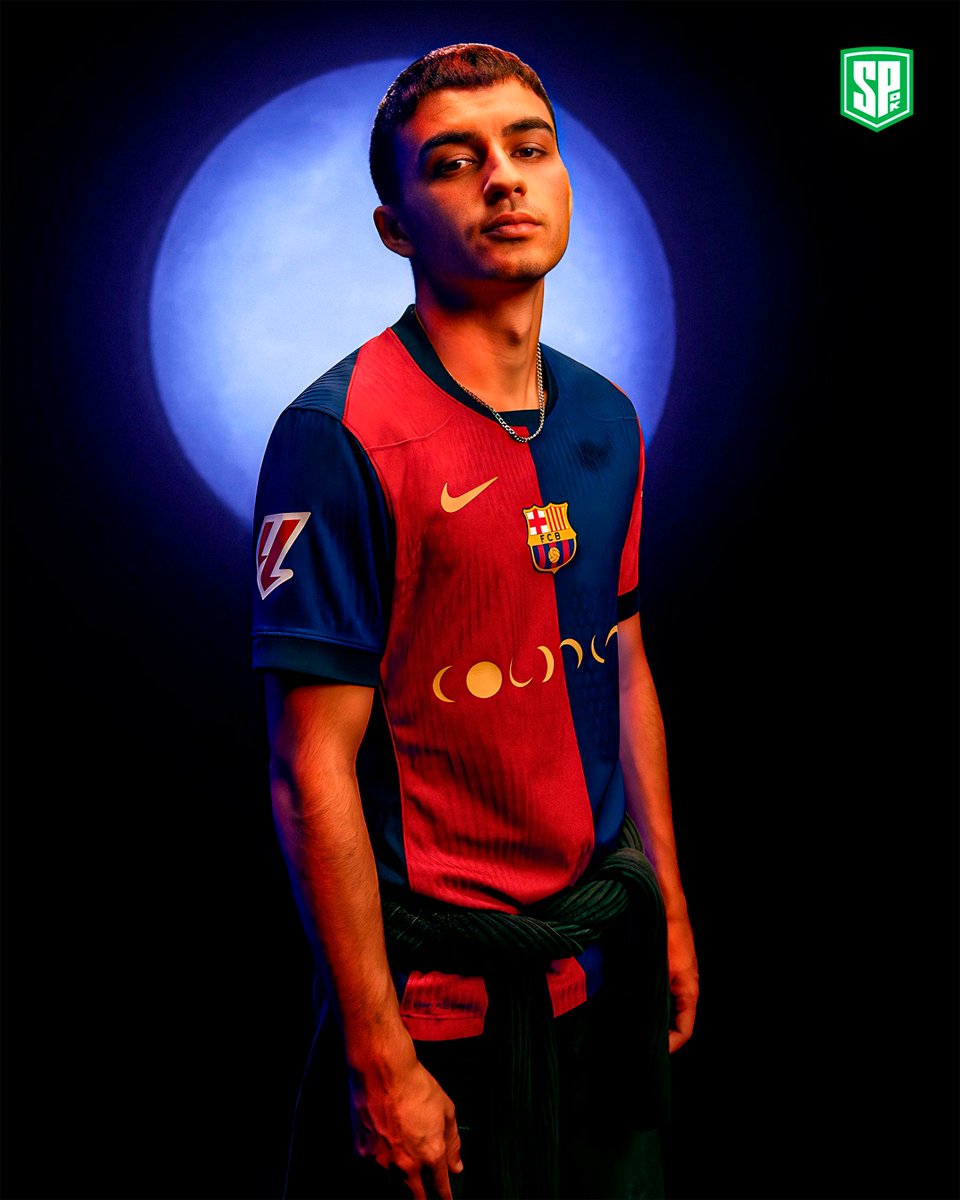 sepegook's tweet image. 🔵🔴 𝗙𝗖 𝗕𝗮𝗿𝗰𝗲𝗹𝗼𝗻𝗮 usará una camiseta edición especial de Coldplay en el clásico ante Real Madrid el próximo sábado 26/10. El equipo femenino hará lo propio en el partido ante Eibar.

¿𝗤𝘂é 𝘁𝗮𝗹? 🔥

#fcbarcelona #realmadrid #barcelona #madrid #spain #españa #fifa