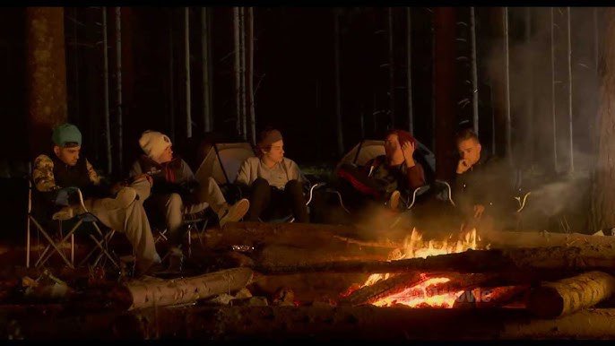 finelinerrie's tweet image. they were supposed to sit here again and reconnect and talk about how they were the biggest boy band and all the memories they created together.