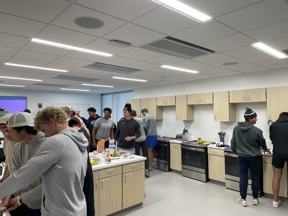 BU_chemistry's tweet photo. Our favorite @ButlerUBaseball players are having a dinner competition. It started with a scavenger hunt to collect their clues for the menu (pizza, banana bread, chocolate chip cookies). Fall break fun! #godawgs https://t.co/r7UJKrNICl