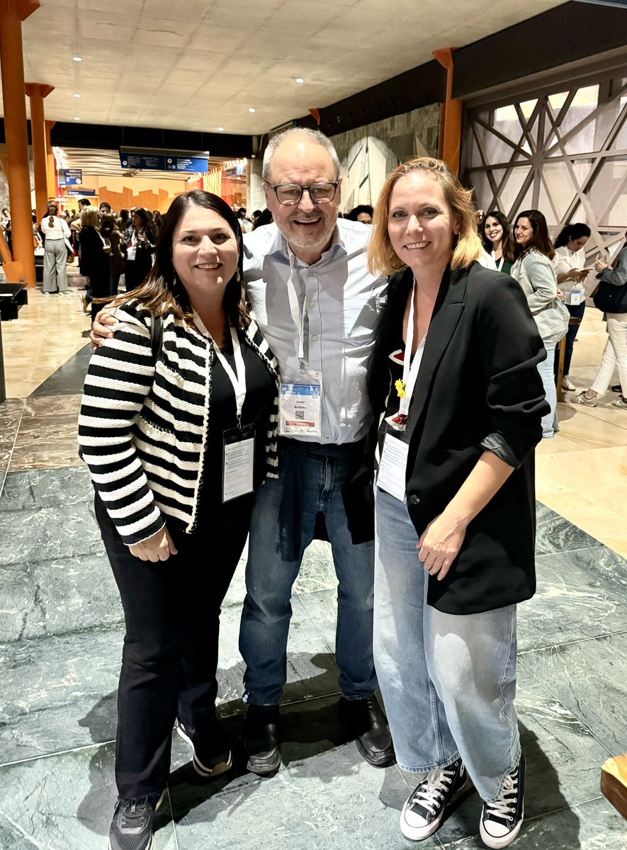 No tengo palabras que describan las emociones de hoy. Llevo 16 años en cuidados paliativos y siguen siendo mis profesores a los que admiro por su valor humano y profesional. GRACIAS <a href="/secpal_/">SECPAL_CPaliativos</a> #secpal2024 <a href="/FundlaCaixa/">Fundación ”la Caixa”</a> <a href="/c_tzona/">EAPS Comisión Sur</a> <a href="/javierbarberog/">Javier Barbero</a> <a href="/cudeca/">Fundación Cudeca</a> <a href="/sacpaandalucia/">Paliativos Andalucia</a>