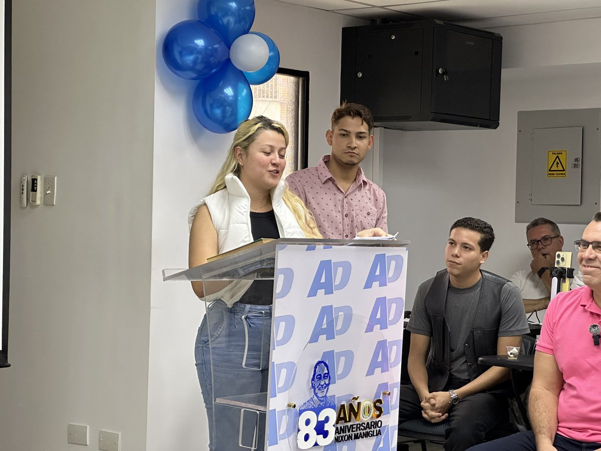 La Secretaria Juvenil Nacional <a href="/anyelithetc/">Anyelith Tamayo</a>, expresó que la #TertuliADeca le da pie y camino a la juventud para seguir trabajando por el futuro de una Venezuela plural y de bienestar.