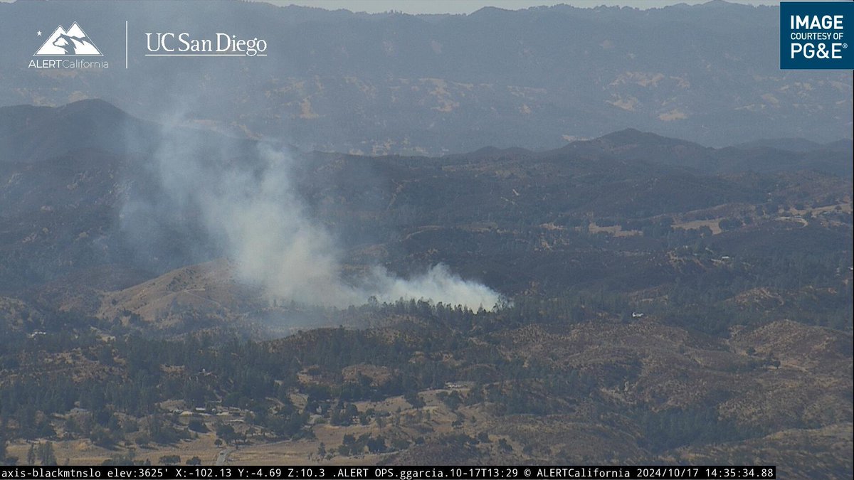 CAWildfiretrack's tweet photo. Forward progress has been stopped at 8 acres. #SnakeFire https://t.co/hlzmOwIfG5