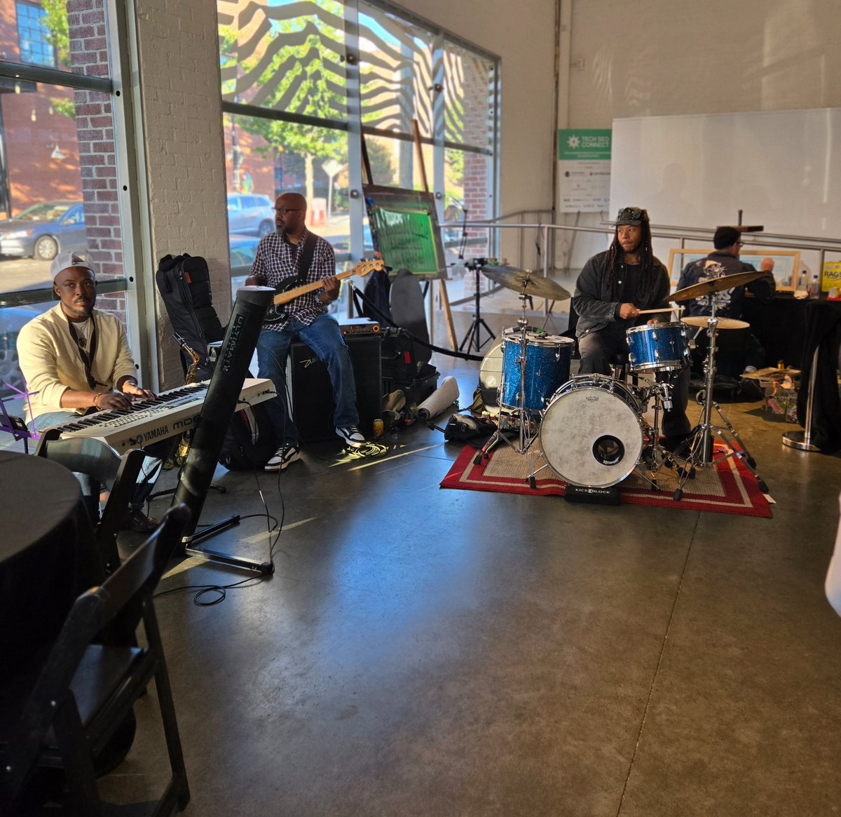 taterdev's tweet image. How about a 3 piece jazz band to end a SEO conference. They out here doing it right and this day one #techseoconnect