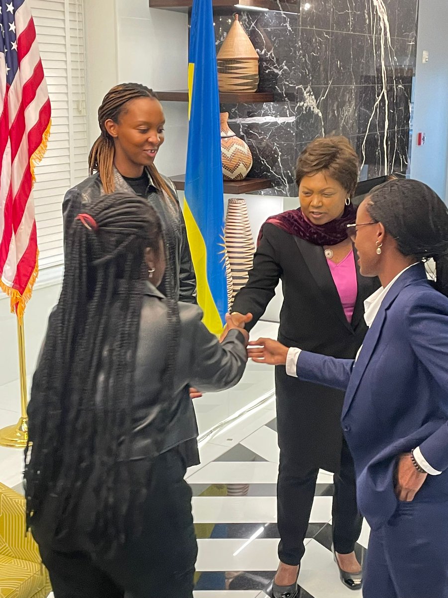 AmbMukantabana's tweet photo. Happy to meet brilliant Rwandan #TechWomen2024 @RwandaInUSA. From virtual reality in education & agriculture to civil engineering and training with top tech leaders, they’re shaping the future. Exciting discussion on their impact project: creating sustainable, biodegradable sanitary pads with the goal of bringing innovation home for women #WomenInSTEM #Sustainability #Innovation