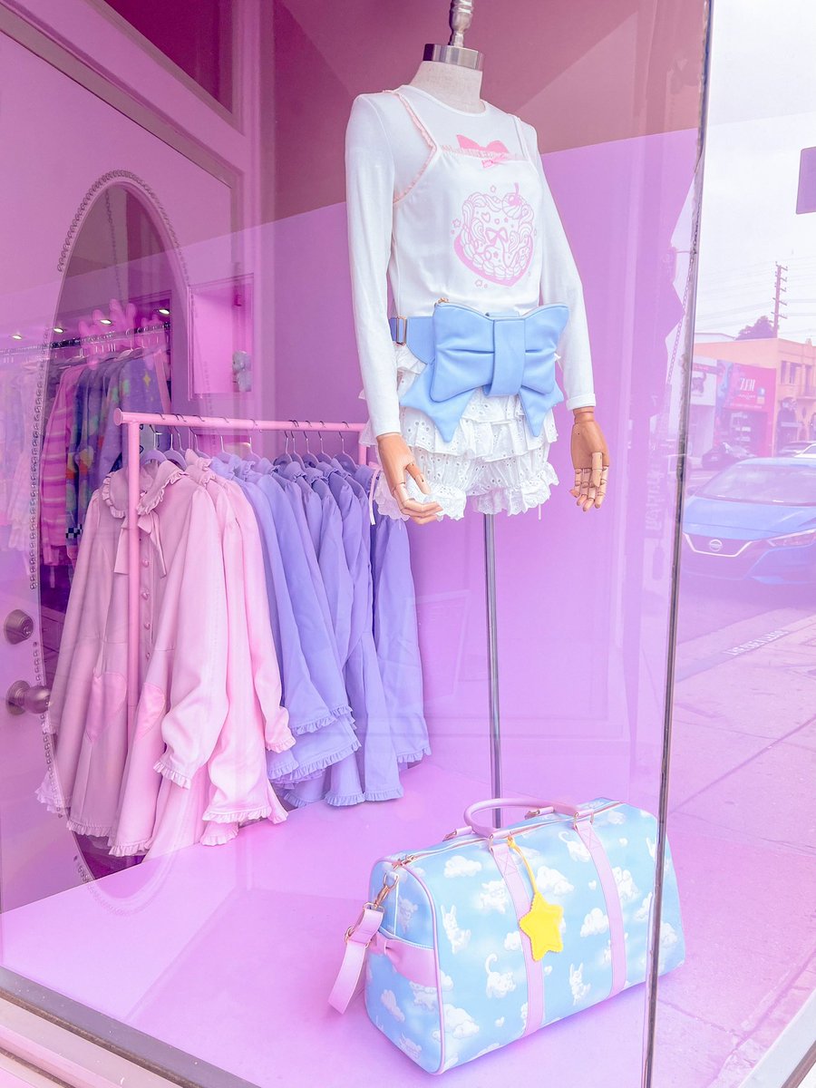 My Violet 💗 tweet media